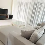 Sea't La Vie *