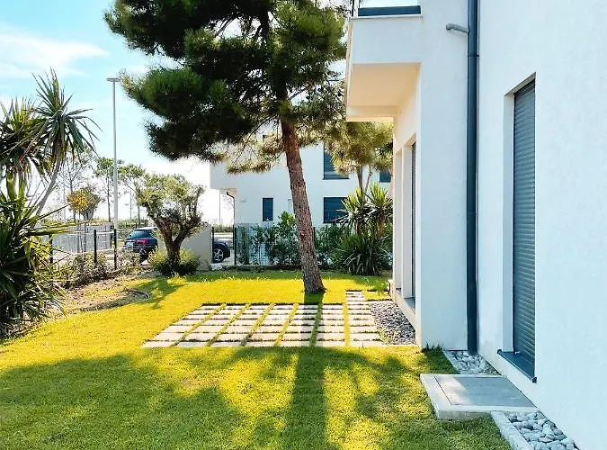 Sea't La Vie Villa *